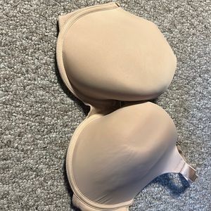 Beige bra size 38DD